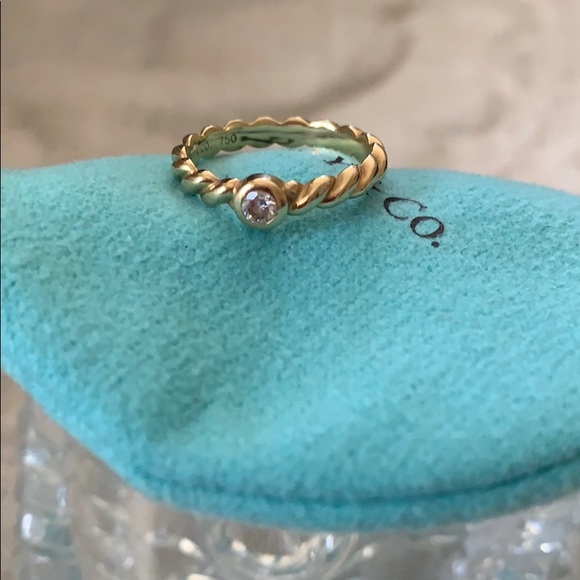 Tiffany & Co. Jewelry - Tiffany 18k Twist Ring